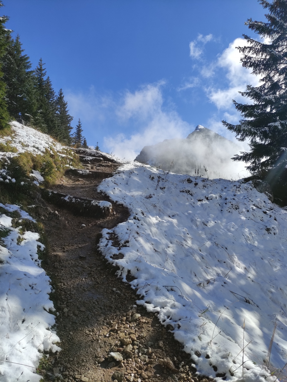 Aufstieg mit Blick zum Brentenjoch