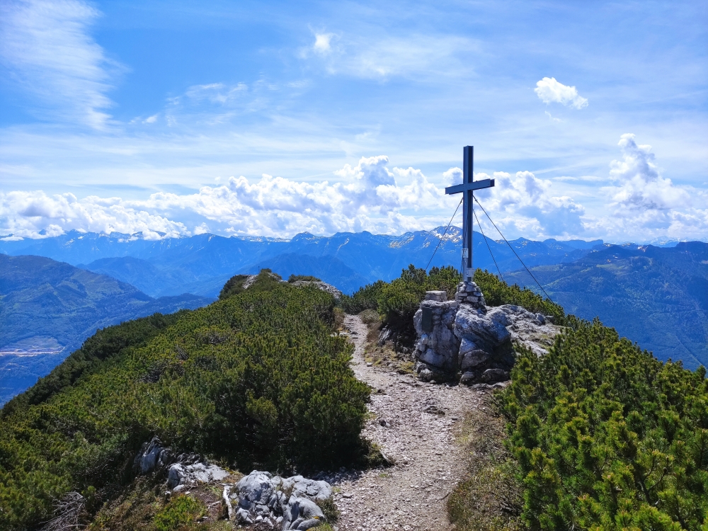 Kranabeth Hütte -> Helmeskogel: Gipfelkreuz