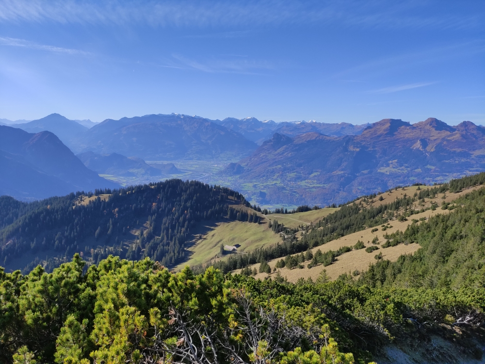 Blick auf den Bärgällasattel (Helwangspitz)