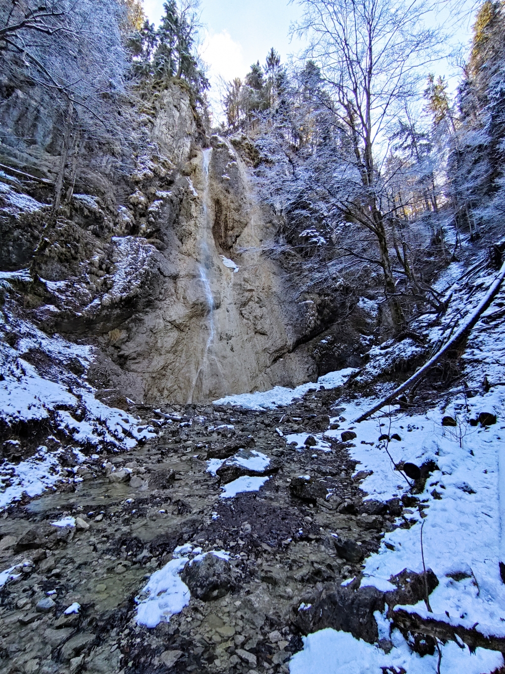 Ohlstädter Wasserfall -> Aussichtspunkt Wetzsteinbruch: 40m Fallhöhe