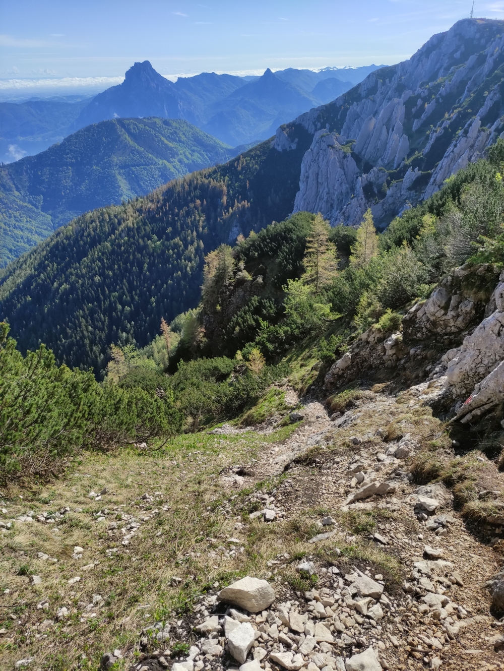 Der steile Zustieg zum Klettersteig