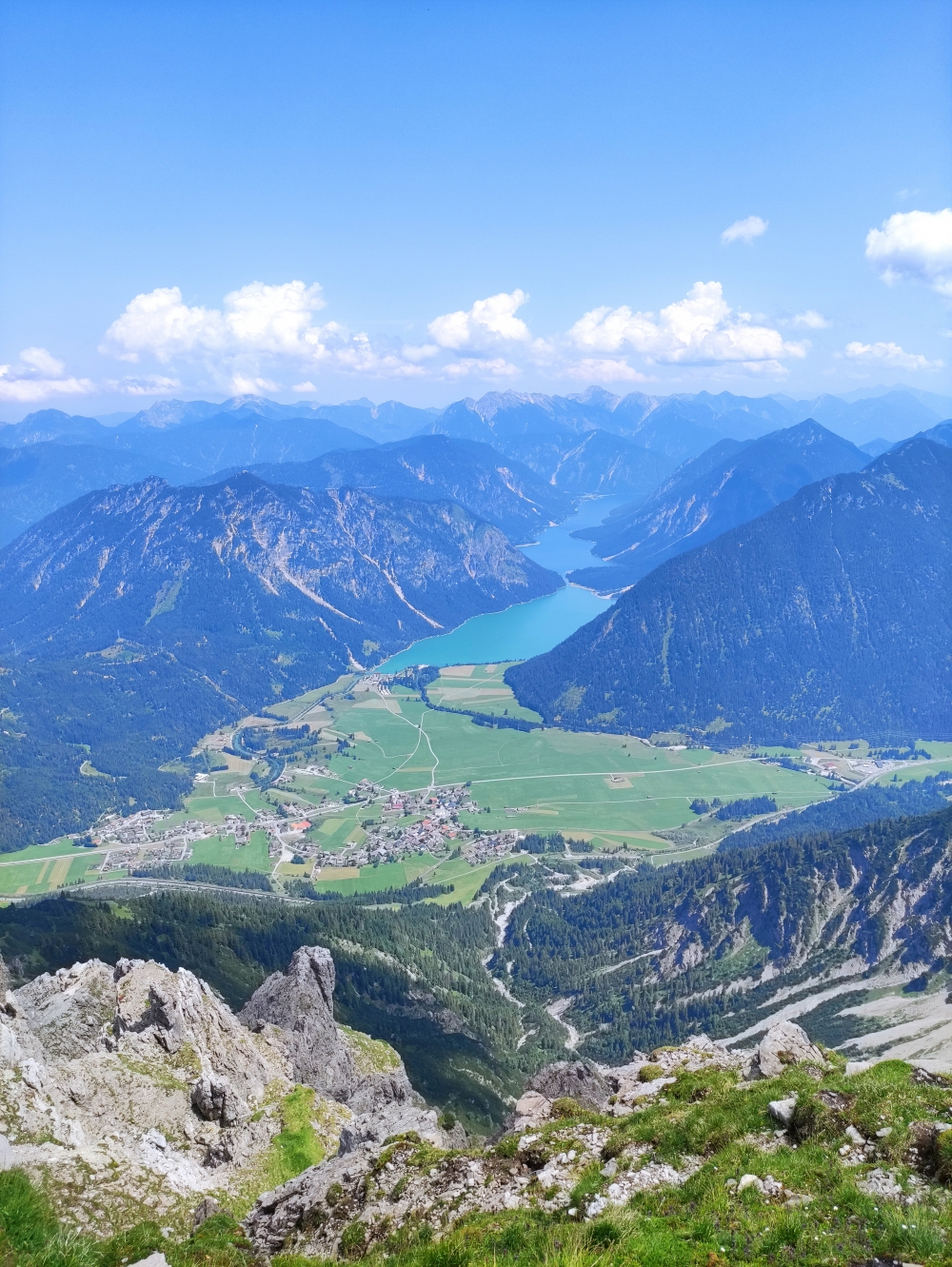 Blick zum Heiterwanger See und Plansee (Thaneller)